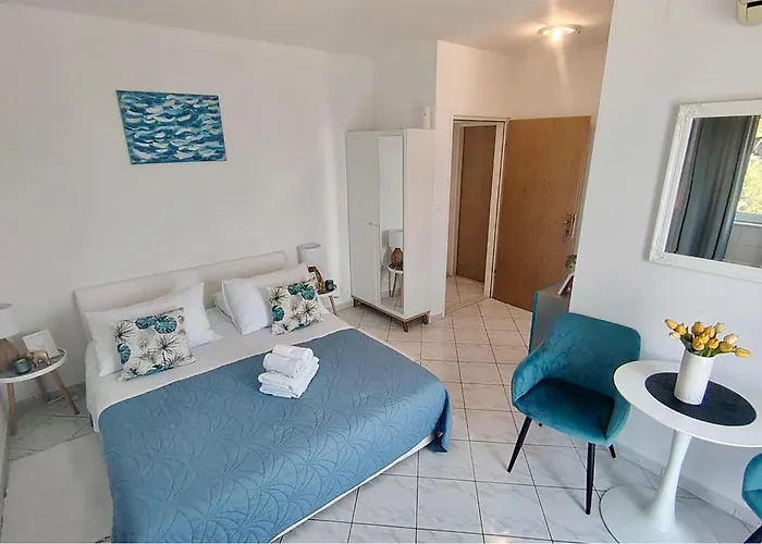 Awesome In Hvar With Swimming Pool