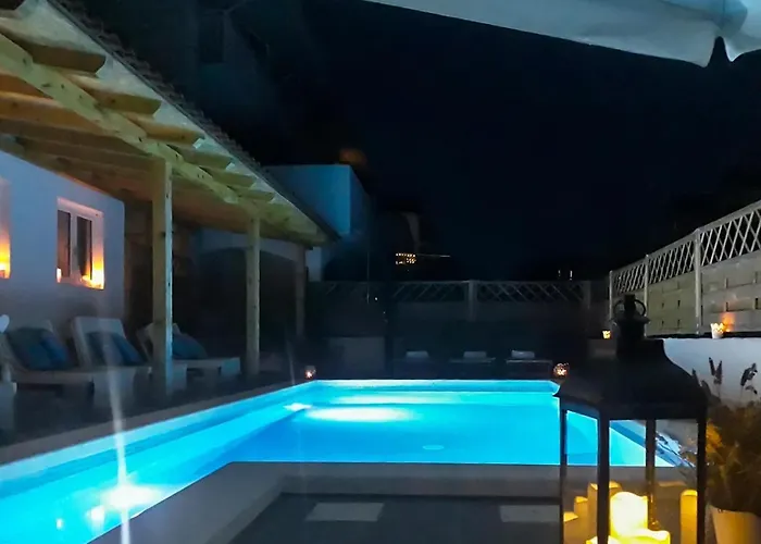 Awesome In Hvar With Swimming Pool Appartement *