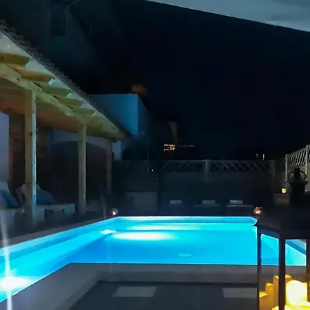 Awesome In Hvar With Swimming Pool 公寓 *