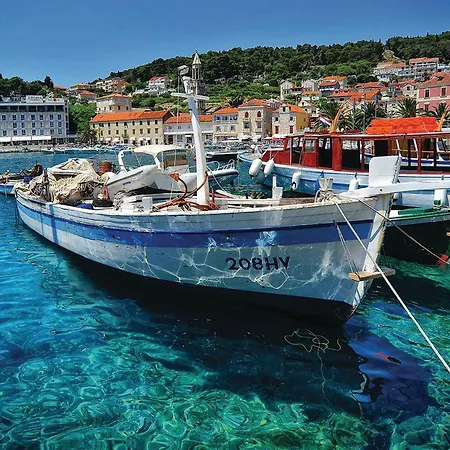 Apartman Awesome In Hvar With Swimming Pool Hvar Town